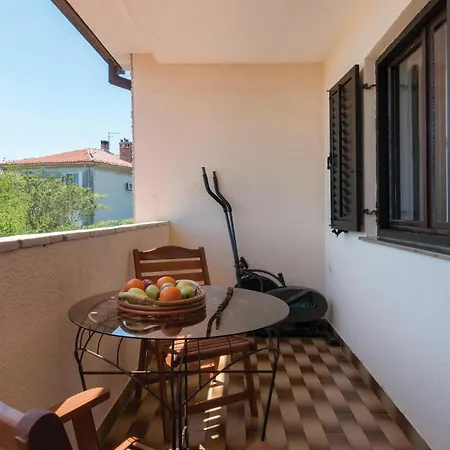 Gorgeous In * Pola