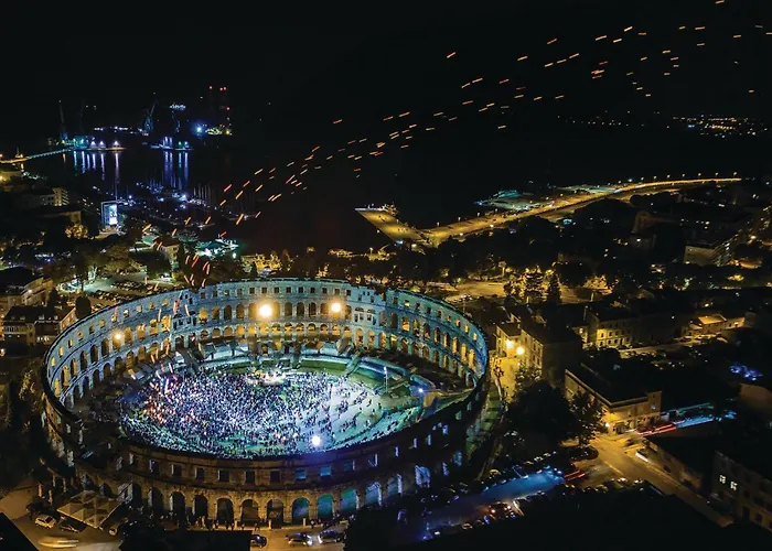 Nyaraló In With Wifi Póla